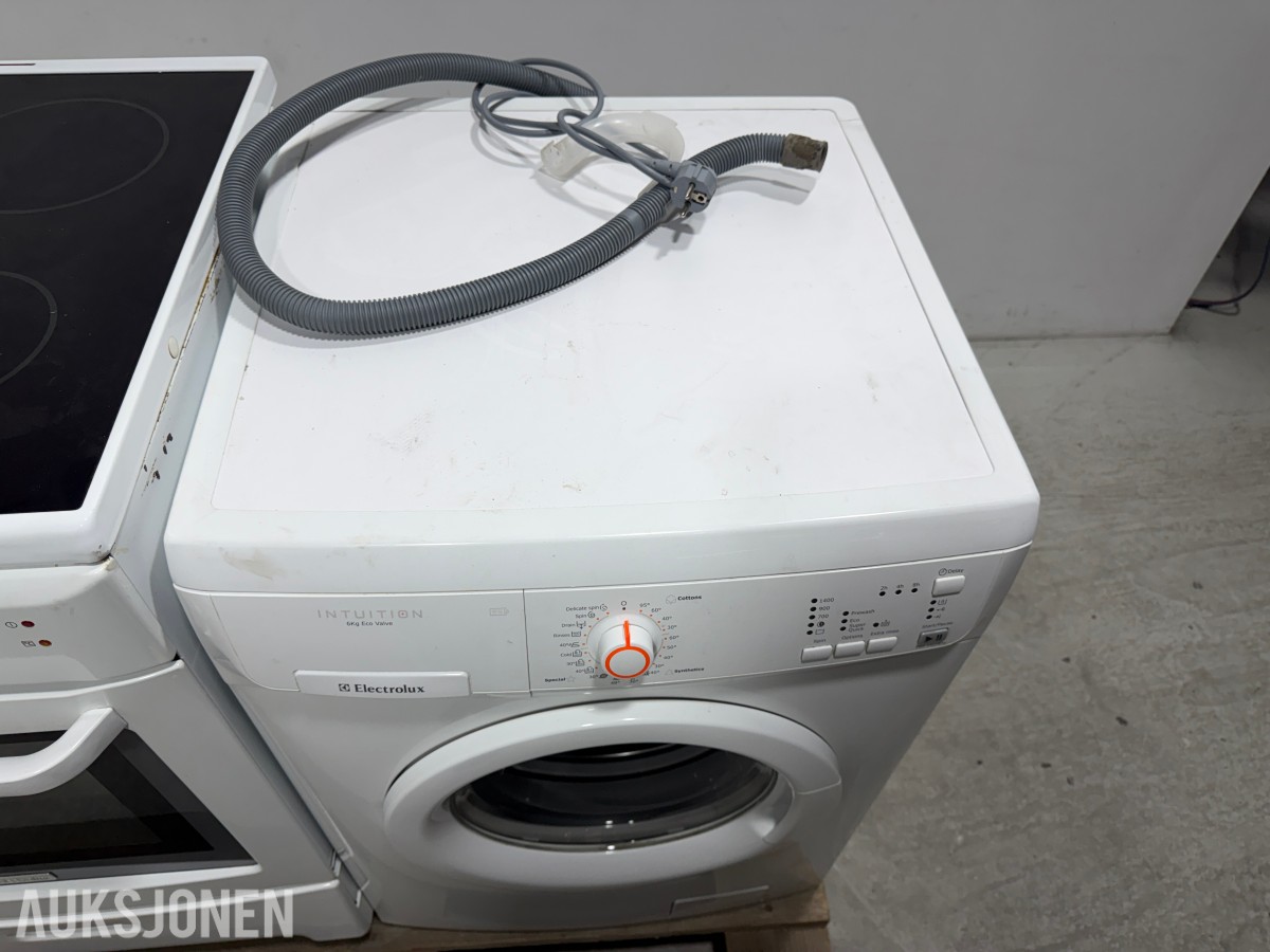 Electrolux komfyr EKC6006 og vaskemaskin EWF14079W