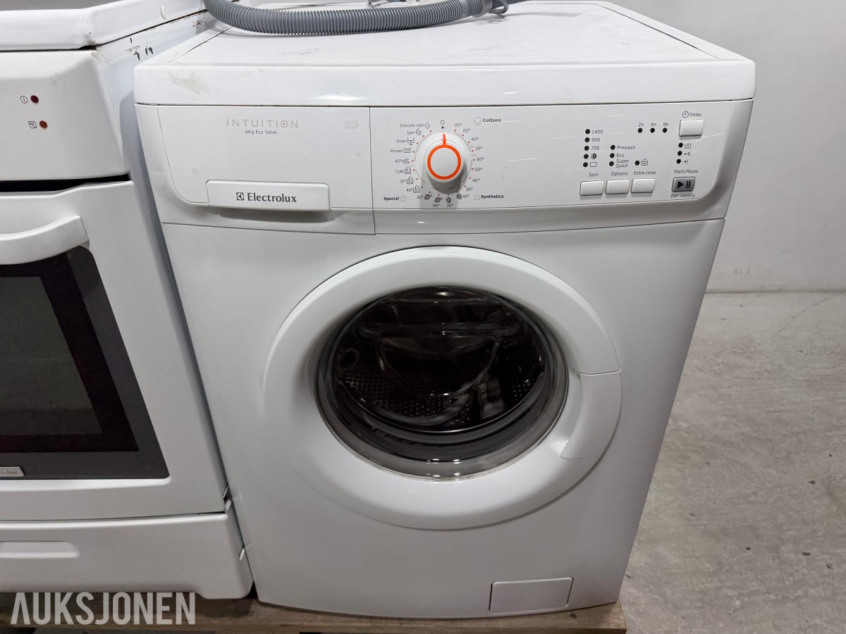 Electrolux komfyr EKC6006 og vaskemaskin EWF14079W