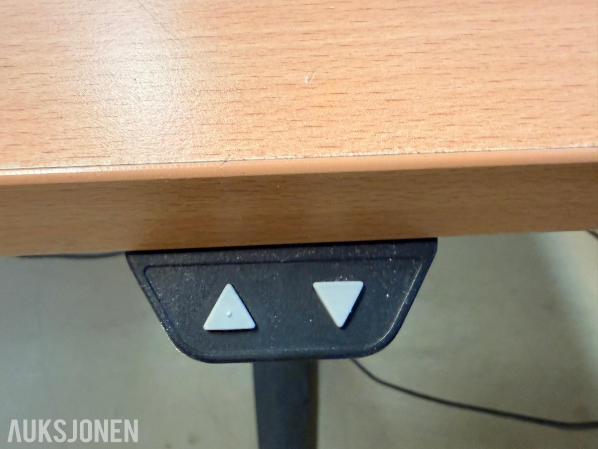 3 stk. elektrisk hev- og senkebord med LINAK styring