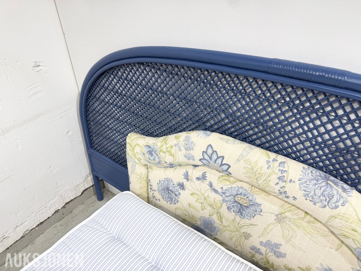 IKEA seng med flettet gavl og SULTAN GRYNING madrass