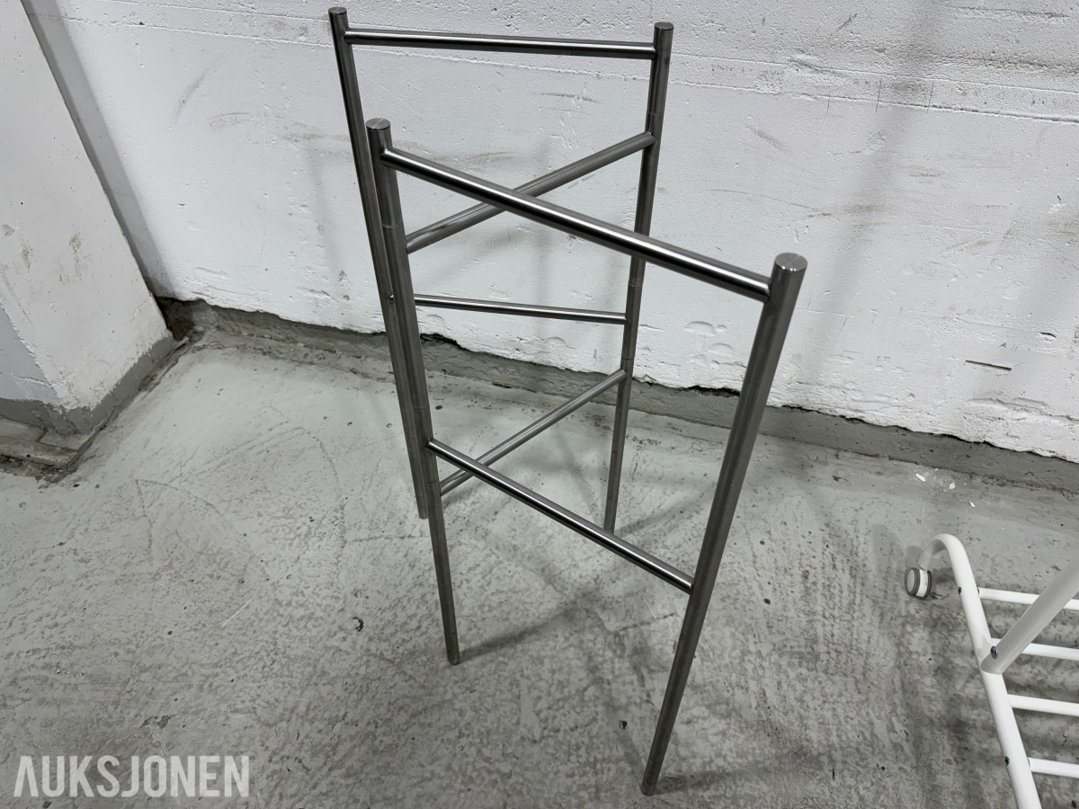Ikea Rigga klesstativ + ett annet stativ