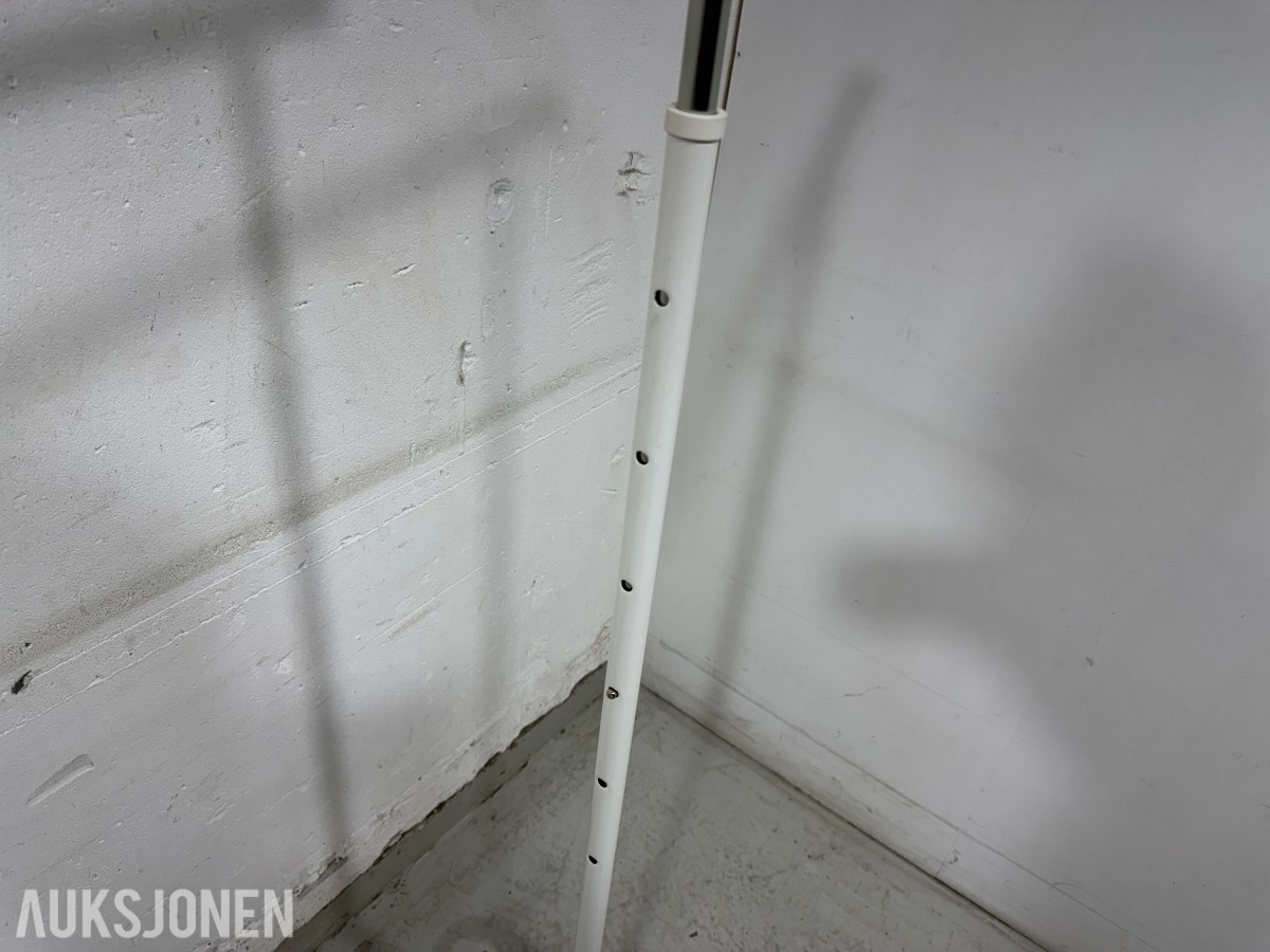 Ikea Rigga klesstativ + ett annet stativ