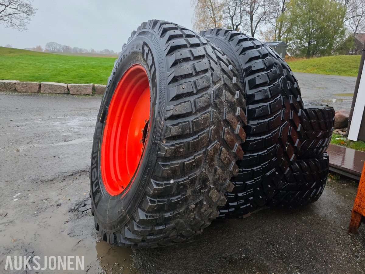 Traktorhjul på felg Industrihjul med pigg ca 40%