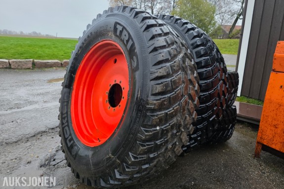 Traktorhjul på felg Industrihjul med pigg ca 40%