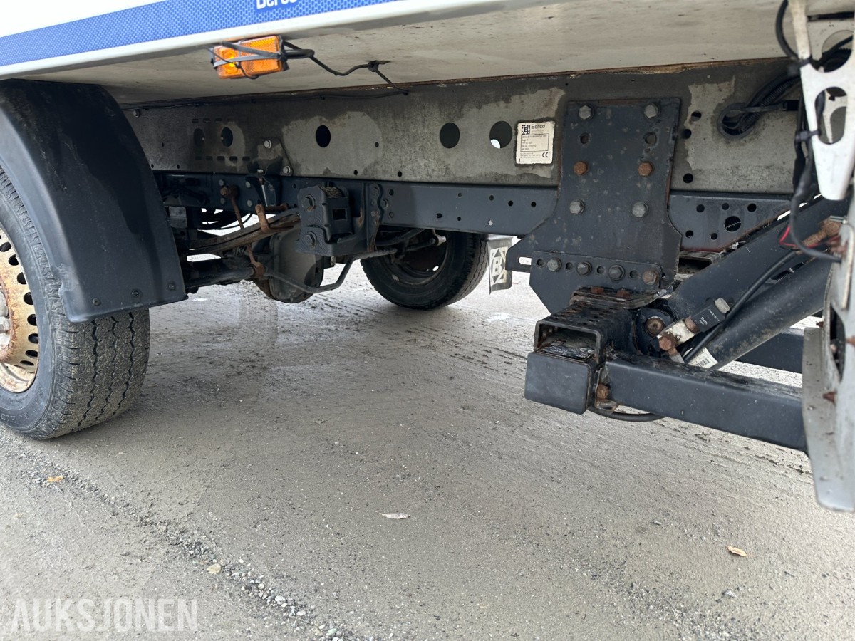 2022 Iveco Daily 35S16 skapbil | 8 paller | Zepro bakløfter
