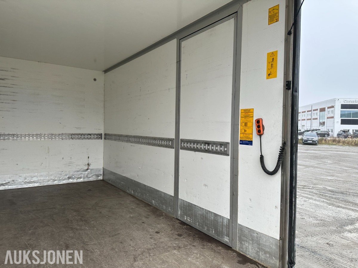 2022 Iveco Daily 35S16 skapbil | 8 paller | Zepro bakløfter