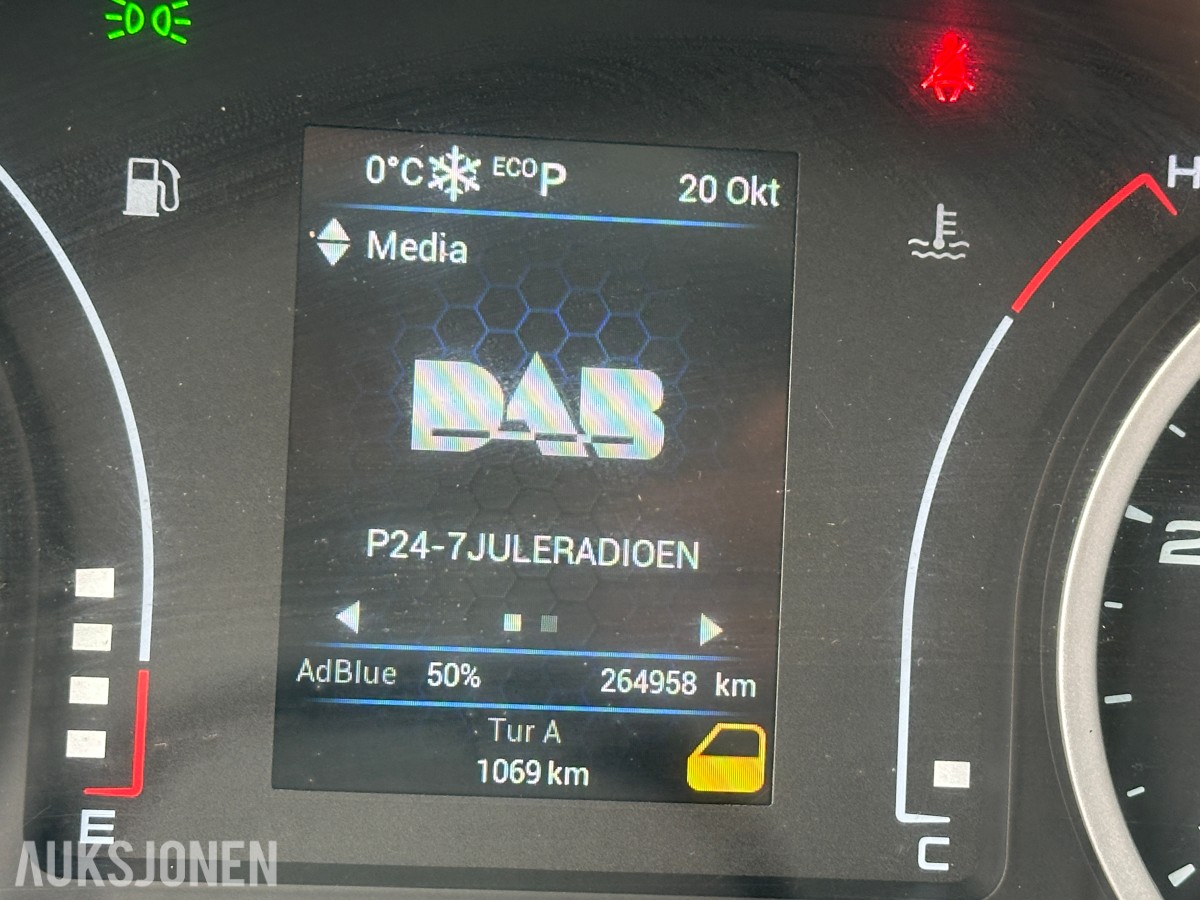 2022 Iveco Daily 35S16 skapbil | 8 paller | Zepro bakløfter