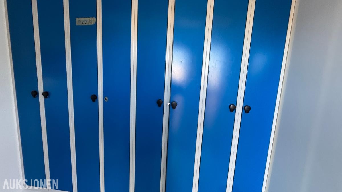Scanvogn Mannskapsbrakke med toalett & oppbevaringsrom - 1500 kg