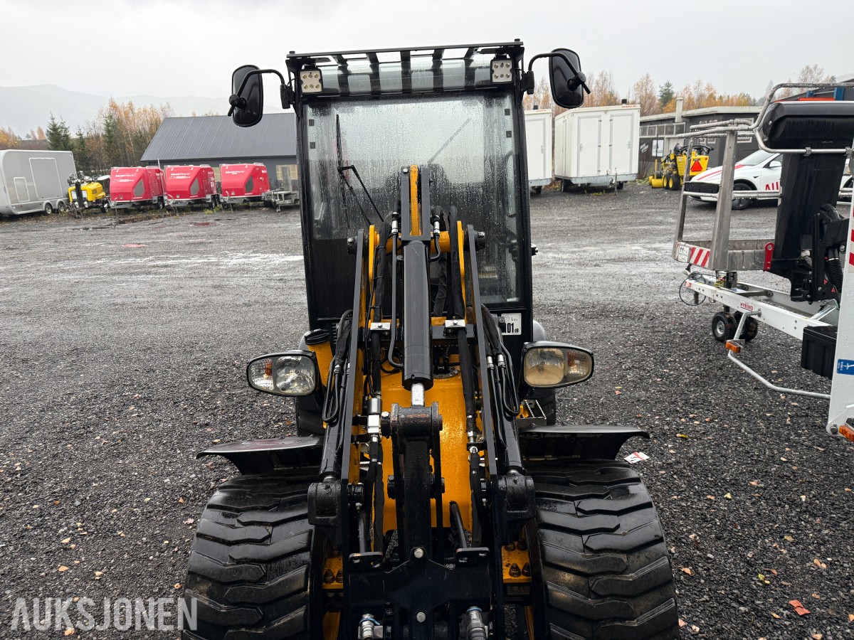 2019 JCB 403 Hjullaster m/Skuffe og pallegaffel-Kun 1487 Timer
