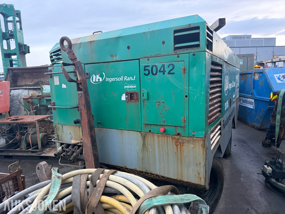 2010 Doosan / Ingersoll Rand 21/215 mobil dieselkompressor – dele-/reparasjonsobjekt