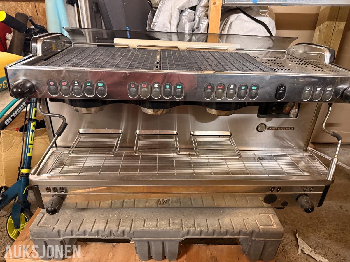 LA CIMBALI M29 PROFESJONELL ITLIENSK ESPRESSOMASKIN *INGEN MINSTEPRIS*