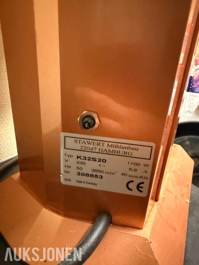 LA CIMBALI M29 PROFESJONELL ITLIENSK ESPRESSOMASKIN *INGEN MINSTEPRIS*