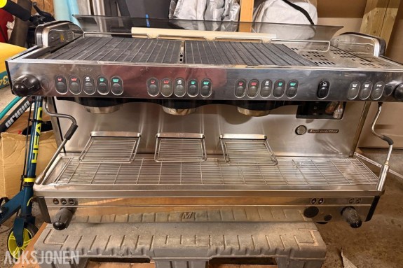 LA CIMBALI M29 PROFESJONELL ITLIENSK ESPRESSOMASKIN *INGEN MINSTEPRIS*