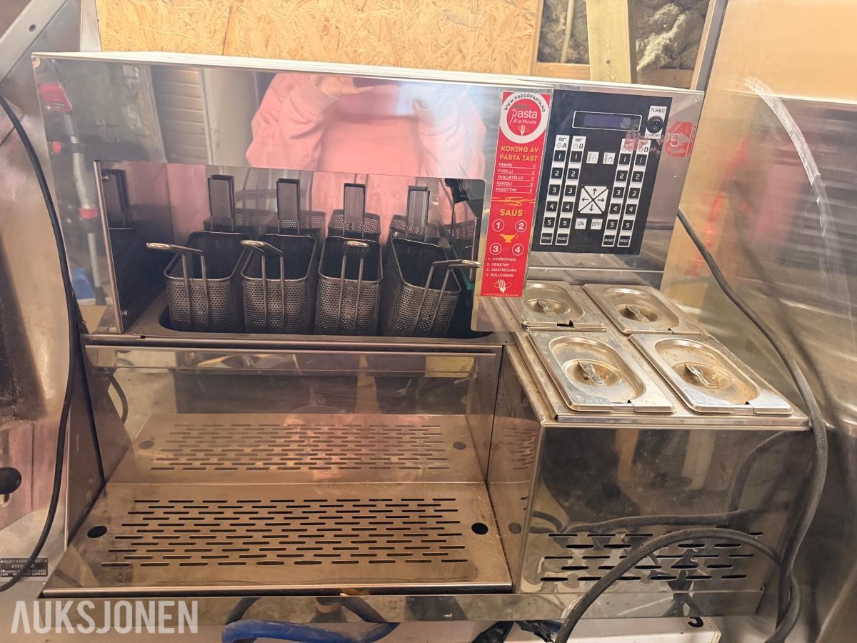 GGMGASTRO KJØKKEN UTSTYR PIZZAOVN, ISBITMASKIN, TOASTPRESSER, KAKEDISK, PASTAKOKER