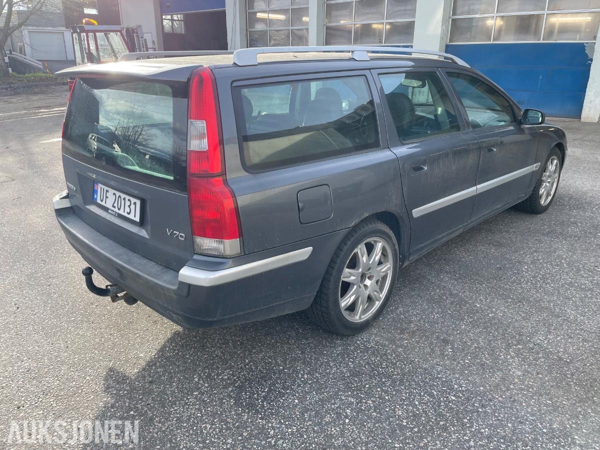 2004 Volvo V70 2.0T 179hk AUTOMAT SKINN TAKRAILS