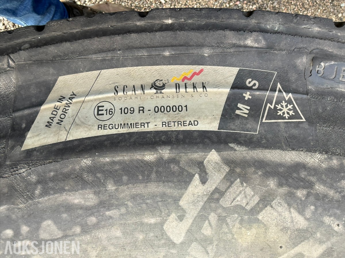 13 stk lastebildekk m / felg 315/80 R22.5 
