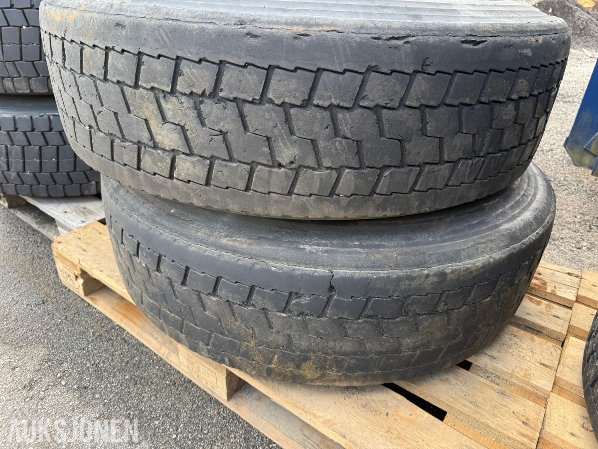 13 stk lastebildekk m / felg 315/80 R22.5 