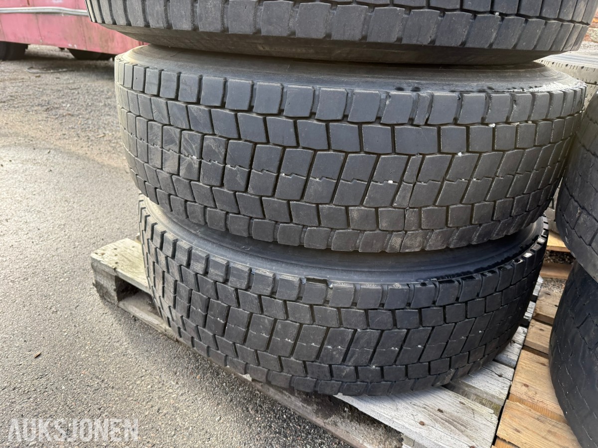 13 stk lastebildekk m / felg 315/80 R22.5 