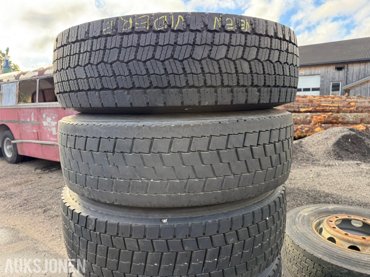 13 stk lastebildekk m / felg 315/80 R22.5 