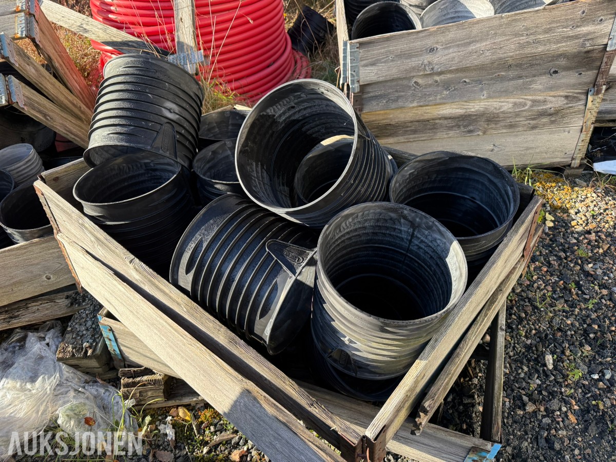 5 paller Wavin X-Stream skjøtemuffer og rørdeler – DN200 / DN250 – ubrukt