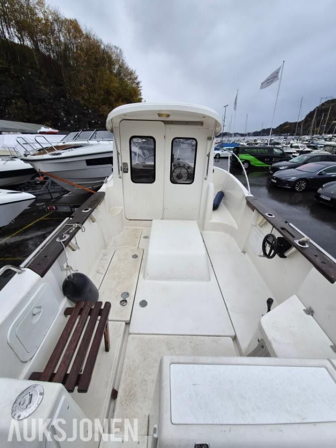 Arvor 21 fot med 2.0 QST dieselmotor