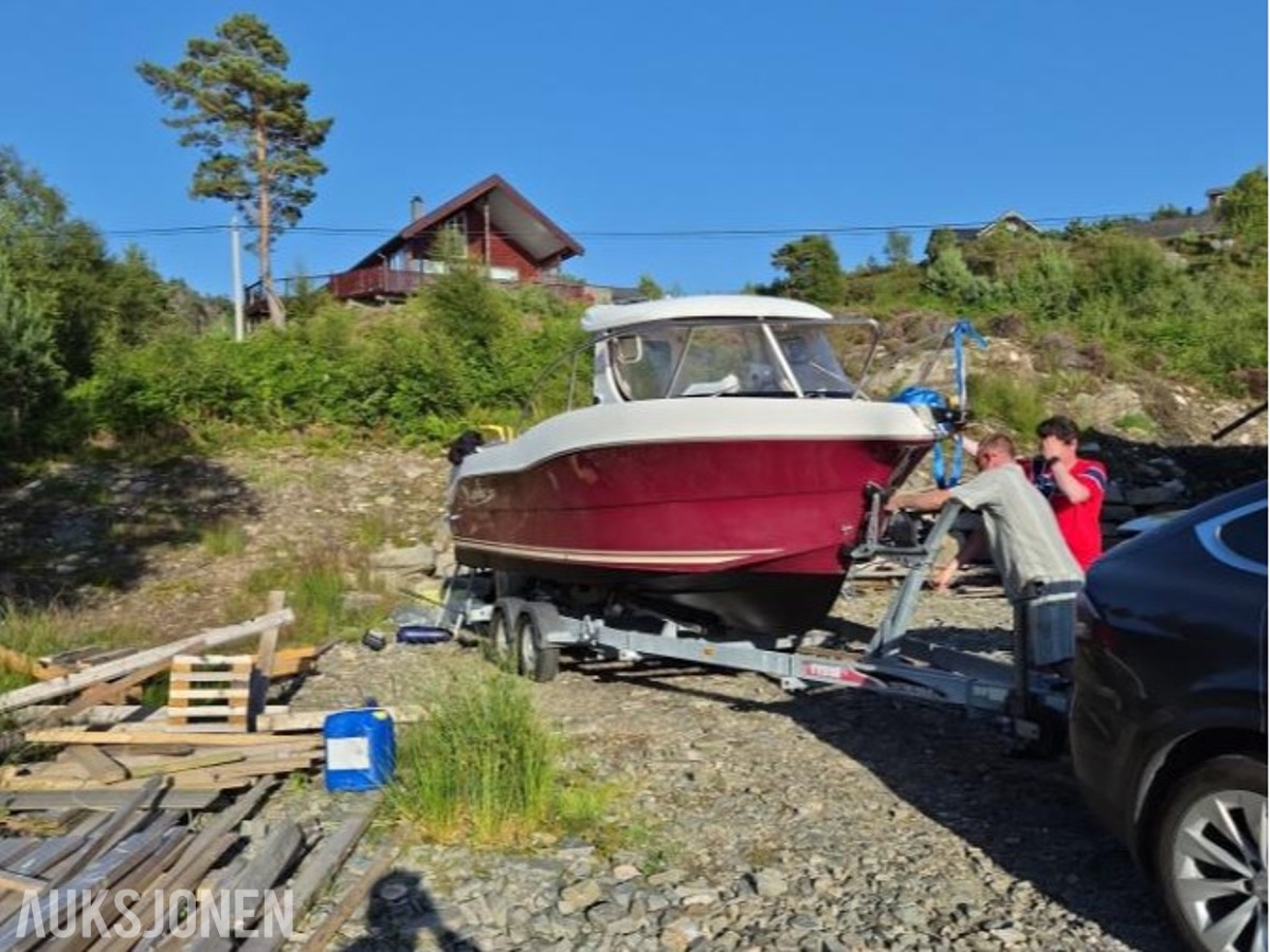 Arvor 21 fot med 2.0 QST dieselmotor