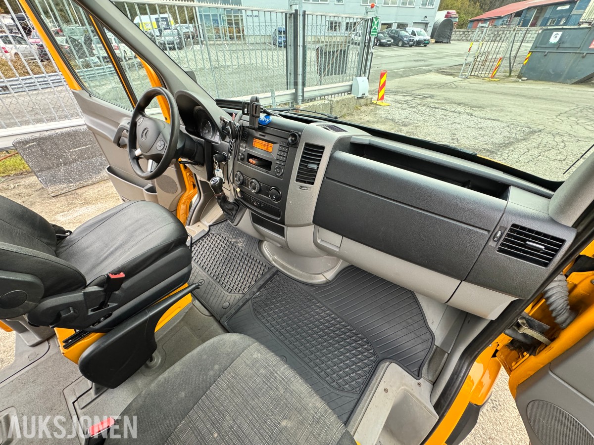 2015 Mercedes-Benz Sprinter 2,1 D 163HK AUT HENGERFESTE KRAN VARMER