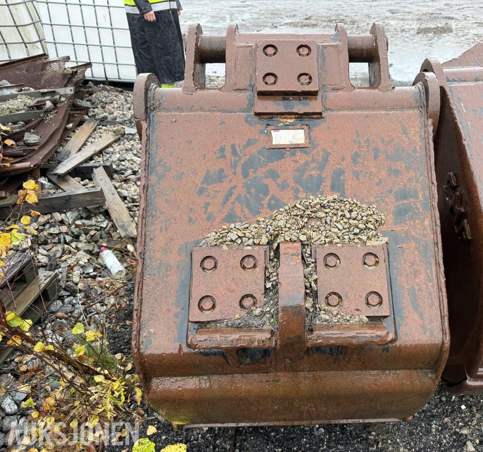 2004 SMP KB-700 TANNSKUFF – 700 LITER – B27 FESTE