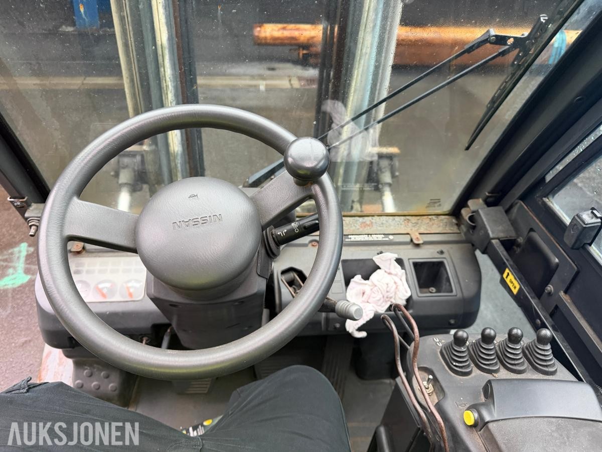 2005 Nissan FGD02A320 Gaffeltruck, 3200 kg, reparasjonsobjekt