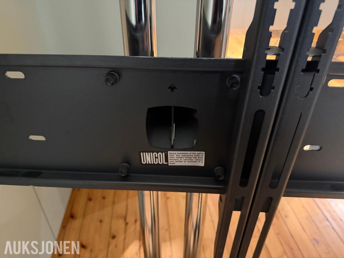 2 stk. UNICOL mobile TV-/skjermstativer på hjul