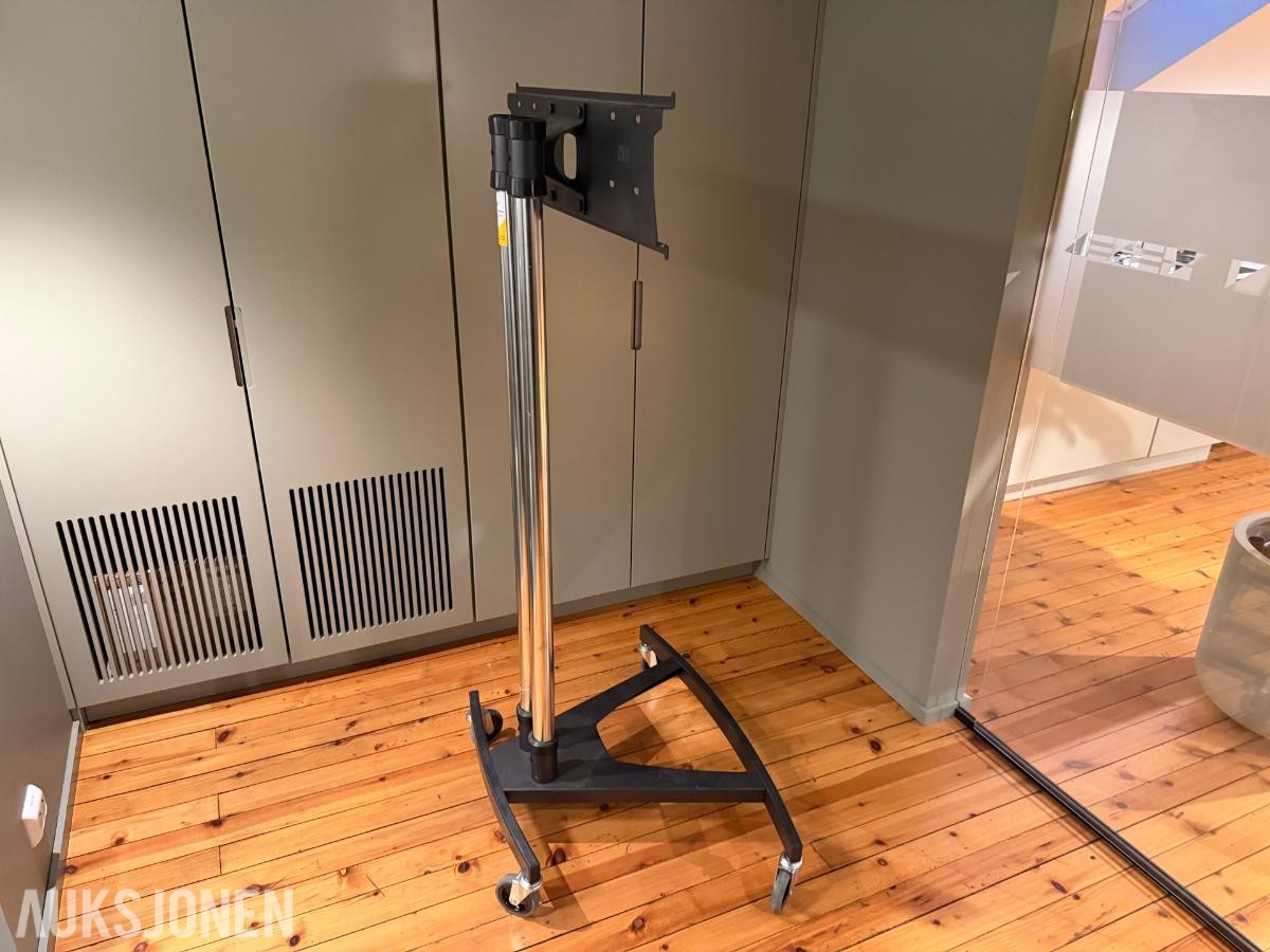 2 stk. UNICOL mobile TV-/skjermstativer på hjul