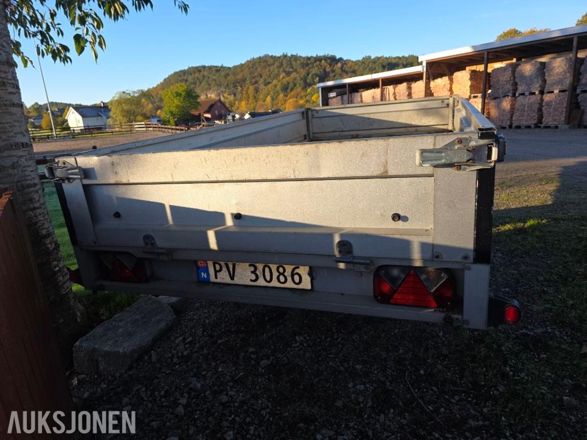 2012 GAUPEN D2030N tilhenger – 2 000 kg – høye snekrede grinder