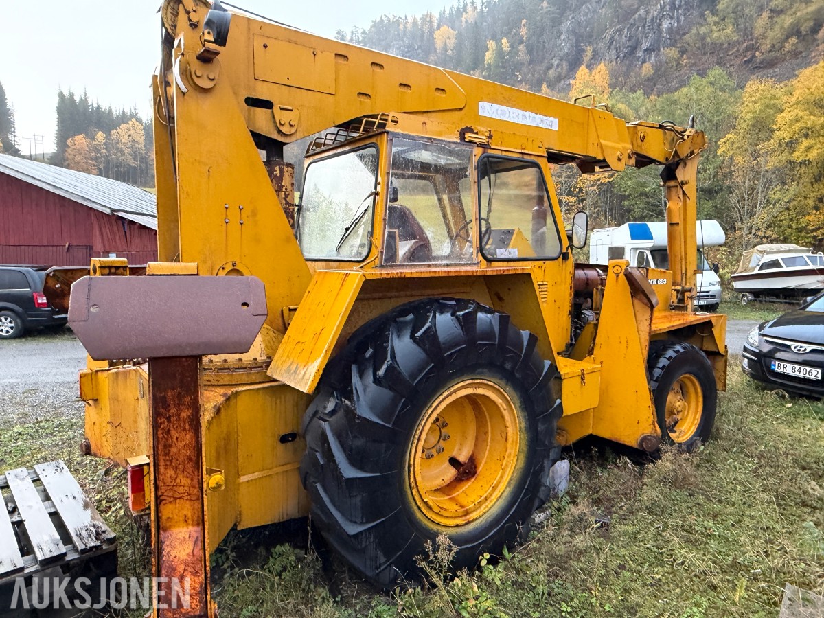 1980 Volvo MK 693 Kran / Baklaster - 7 tonn løftekapasitet
