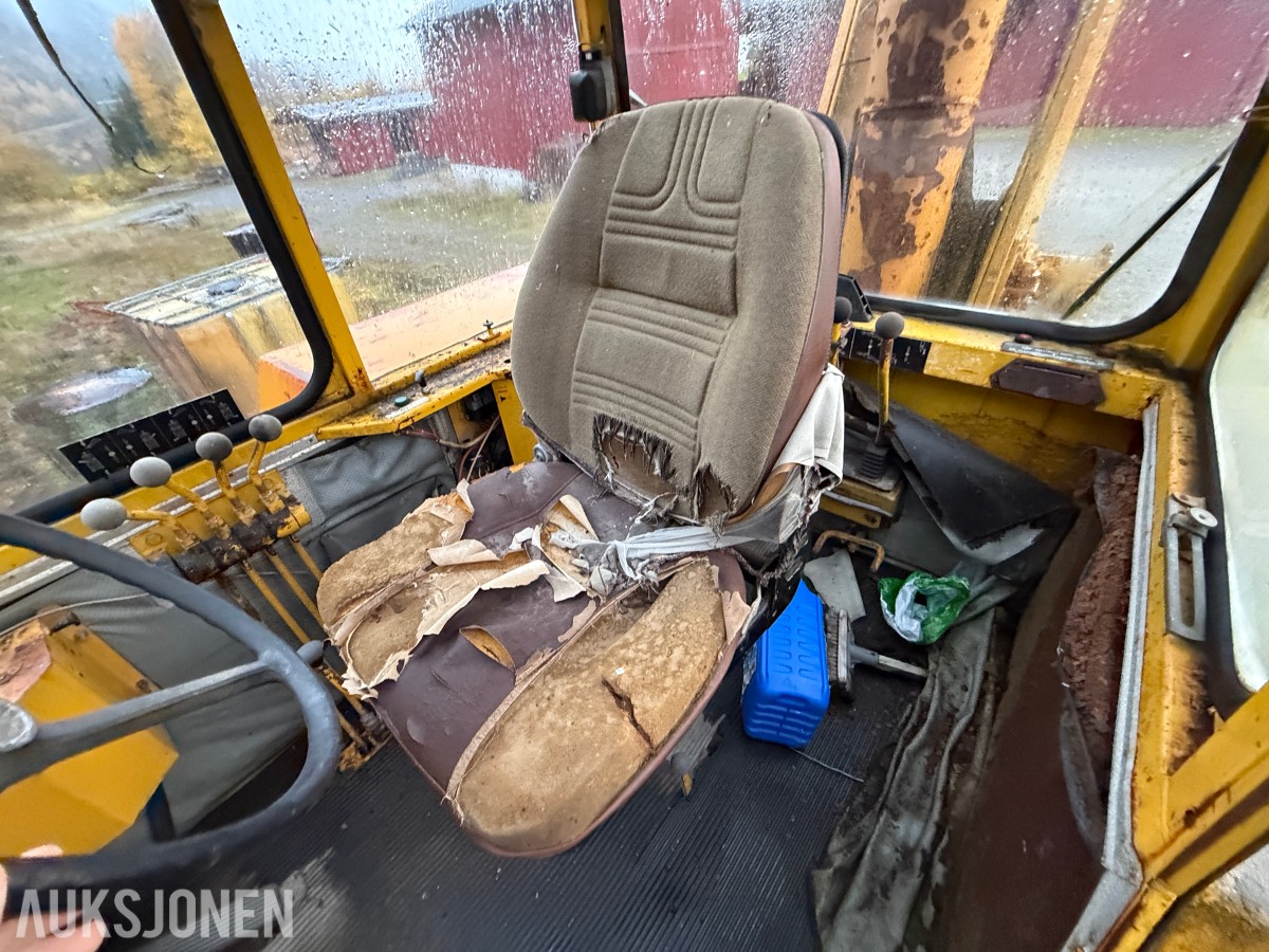 1980 Volvo MK 693 Kran / Baklaster - 7 tonn løftekapasitet