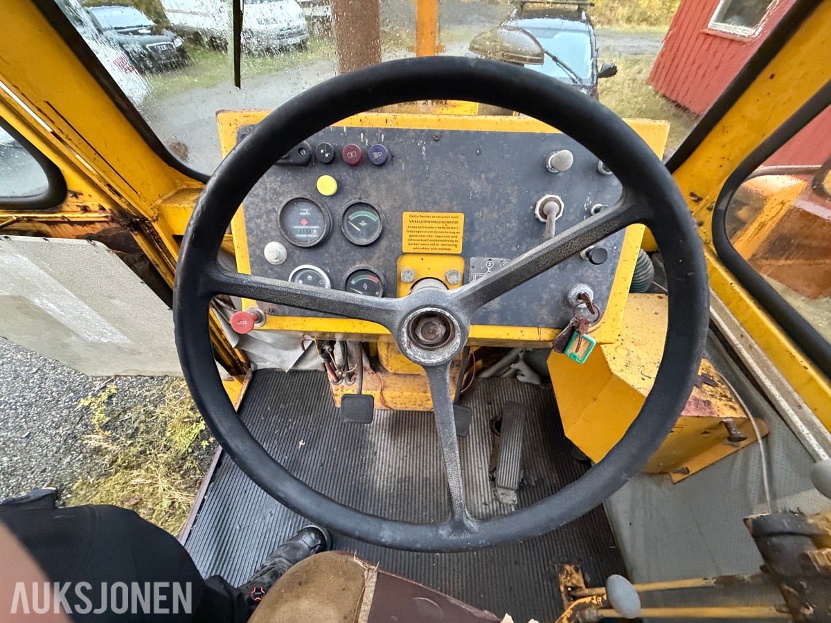 1980 Volvo MK 693 Kran / Baklaster - 7 tonn løftekapasitet