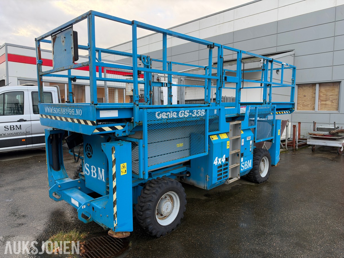 2008 Genie GS-3384 RT - terrenggående sakselift - 4x4