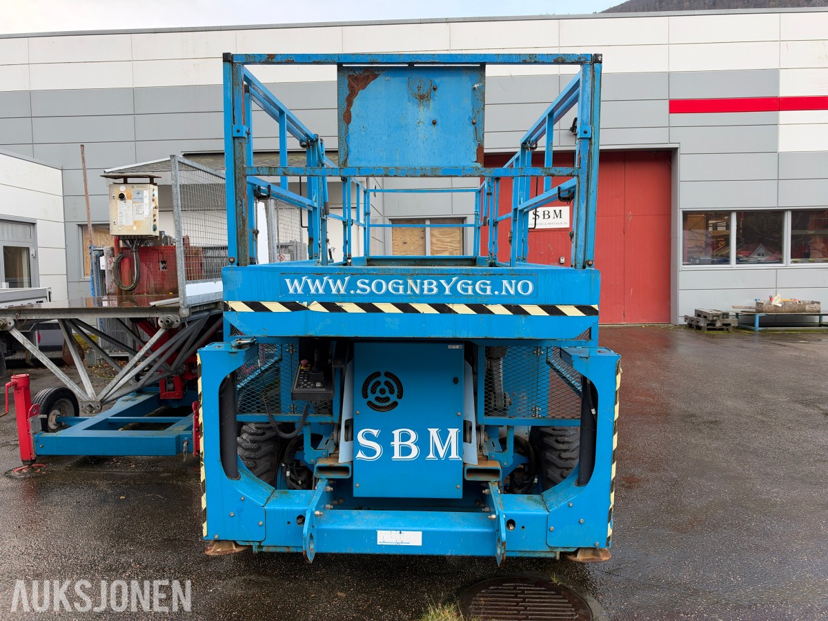 2008 Genie GS-3384 RT - terrenggående sakselift - 4x4