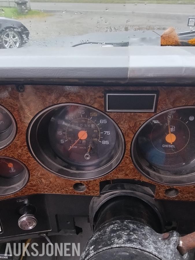 1989 Chevrolet Suburban 6.2 Diesel 143hk 4X4 Automat *Ingen minstepris*