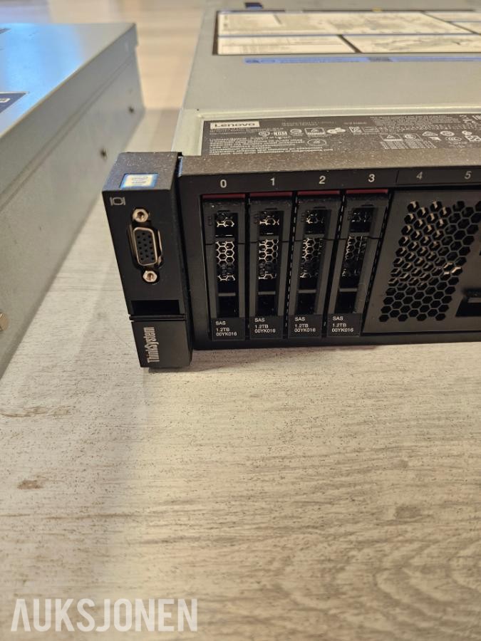 Lenovo Rackserver SR650 2U 7X06