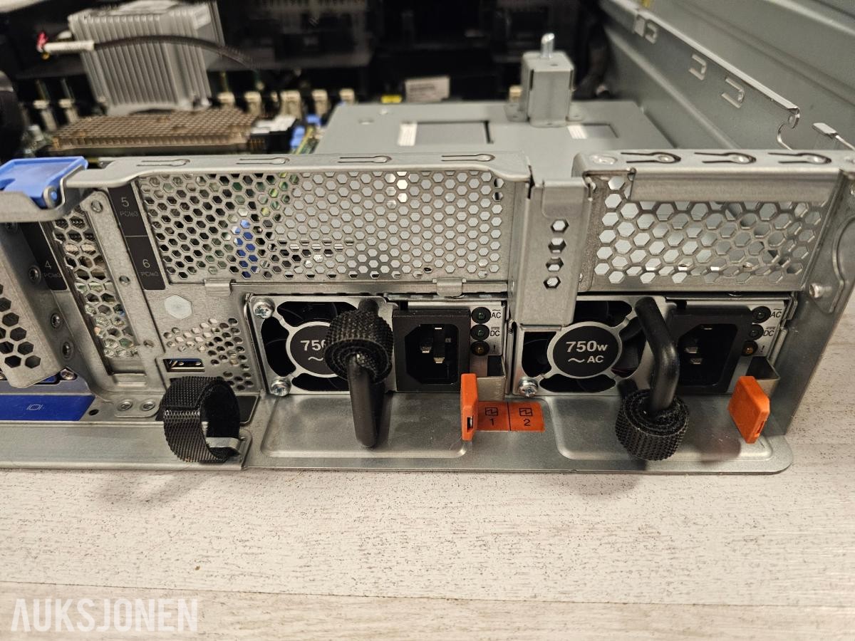 Lenovo Rackserver SR650 2U 7X06