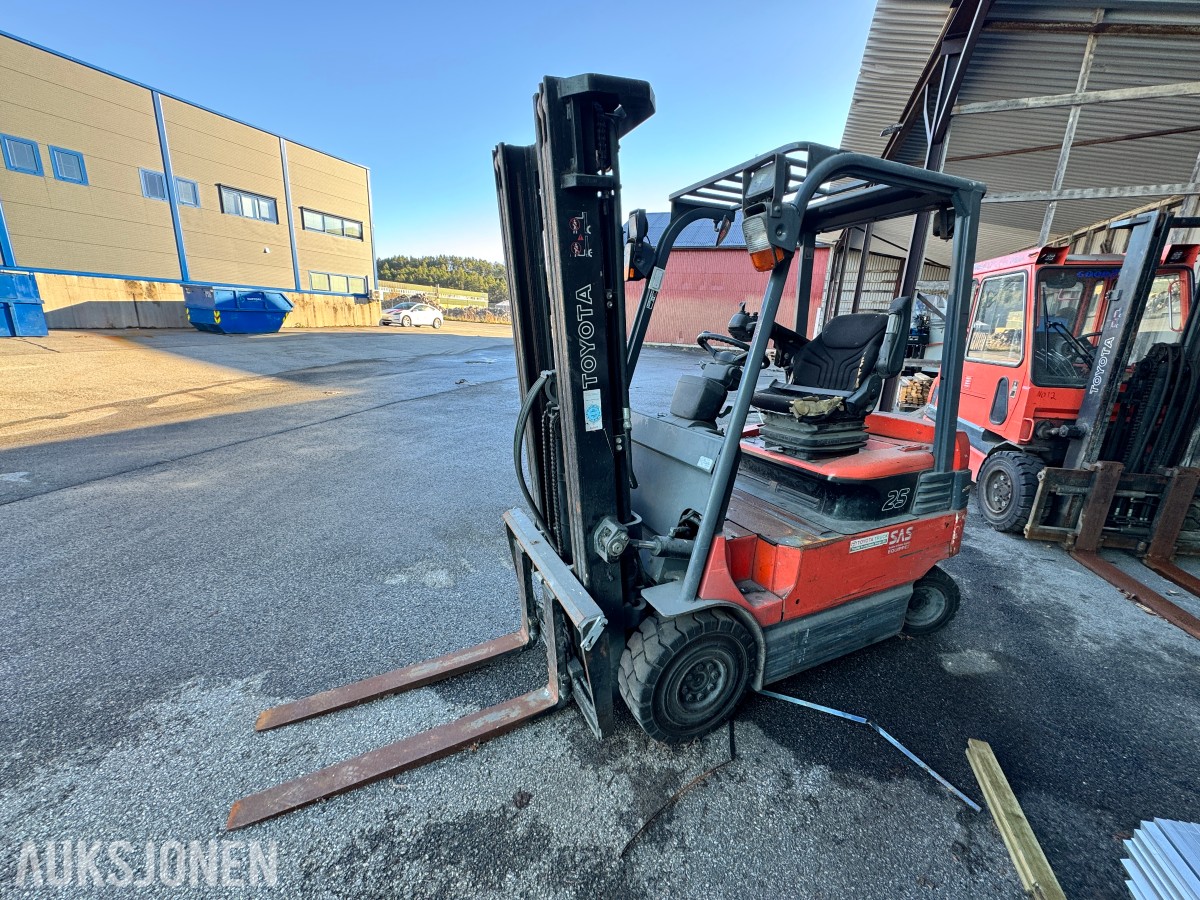 2007 Toyota 7FBMF25 elektrisk motvektstruck - delemaskin