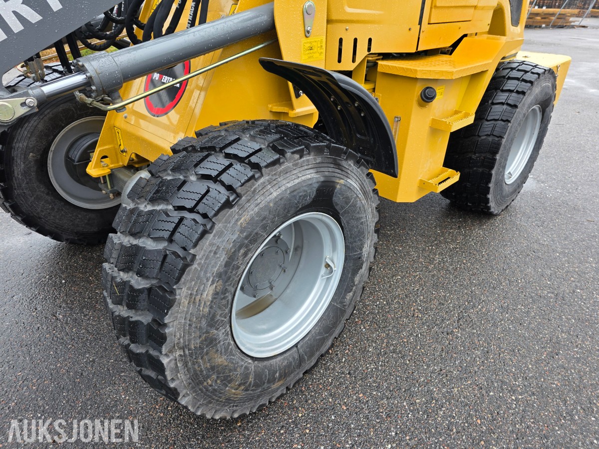 2025 Powertrack L 45 hjullaster kun 58 timer