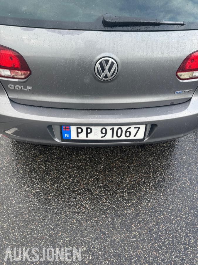 2010 Volkswagen Golf 1.6 105hk manuell eu ok 09.2028