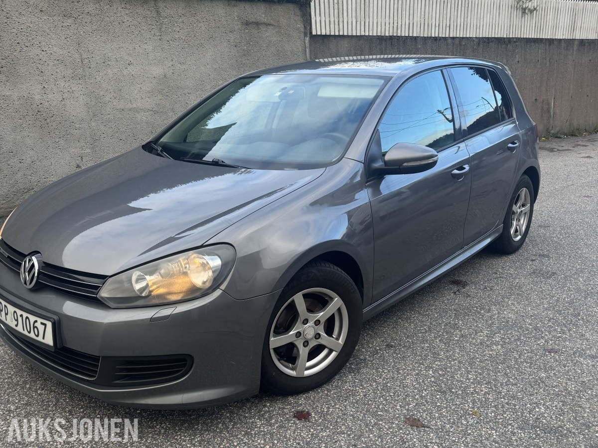 2010 Volkswagen Golf 1.6 105hk  manuell eu ok 09.2028 
