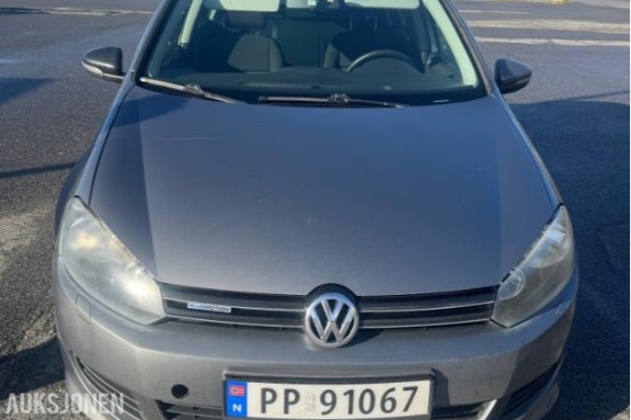 2010 Volkswagen Golf 1.6 105hk  manuell eu ok 09.2028 
