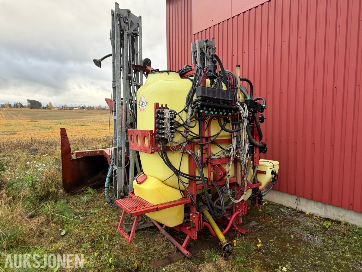 1999 Hardi Åkersprøyte - 1200l - 15m sprøytebredde