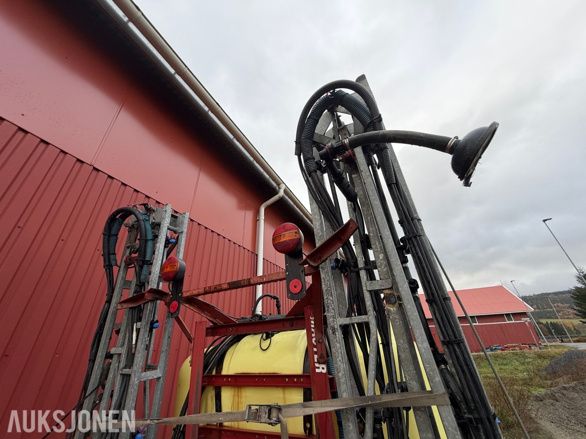 1999 Hardi Åkersprøyte - 1200l - 15m sprøytebredde