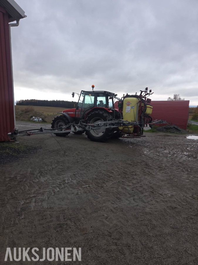 1999 Hardi Åkersprøyte - 1200l - 15m sprøytebredde