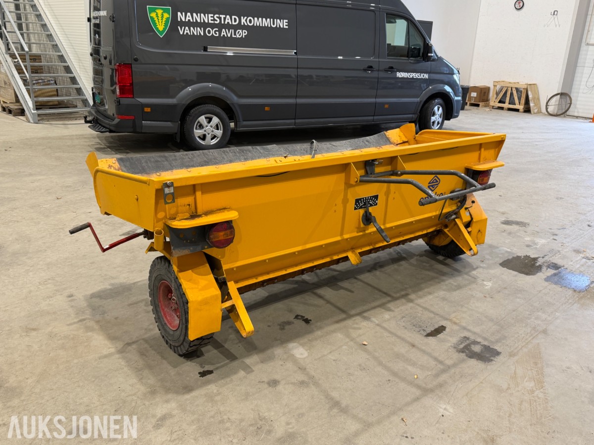 2007 Epoke TMK 10-275 strøkasse, 1,1 m³