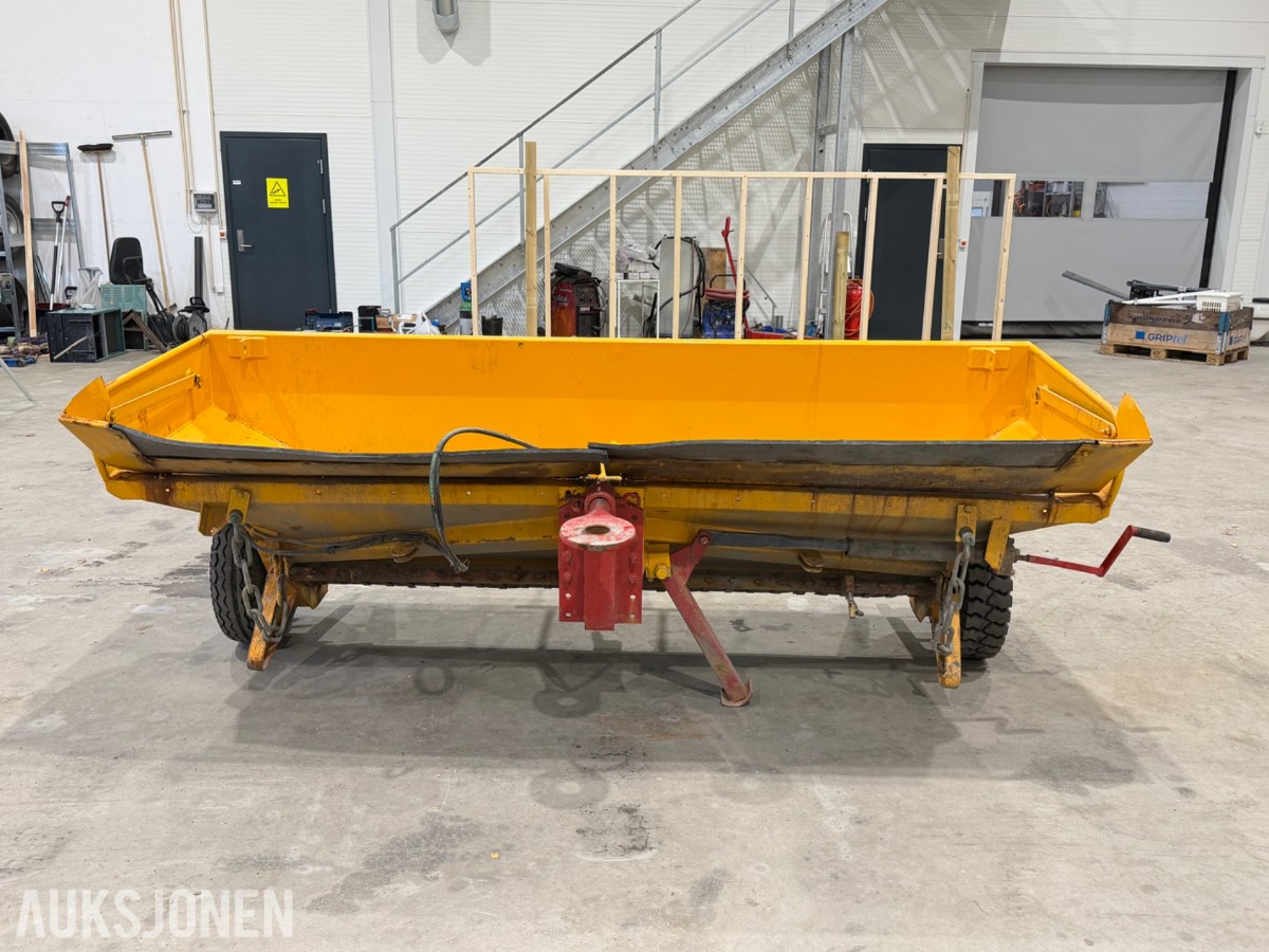2007 Epoke TMK 10-275 strøkasse, 1,1 m³